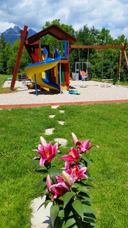 Villa Gold Нова-Лесна Экстерьер фото