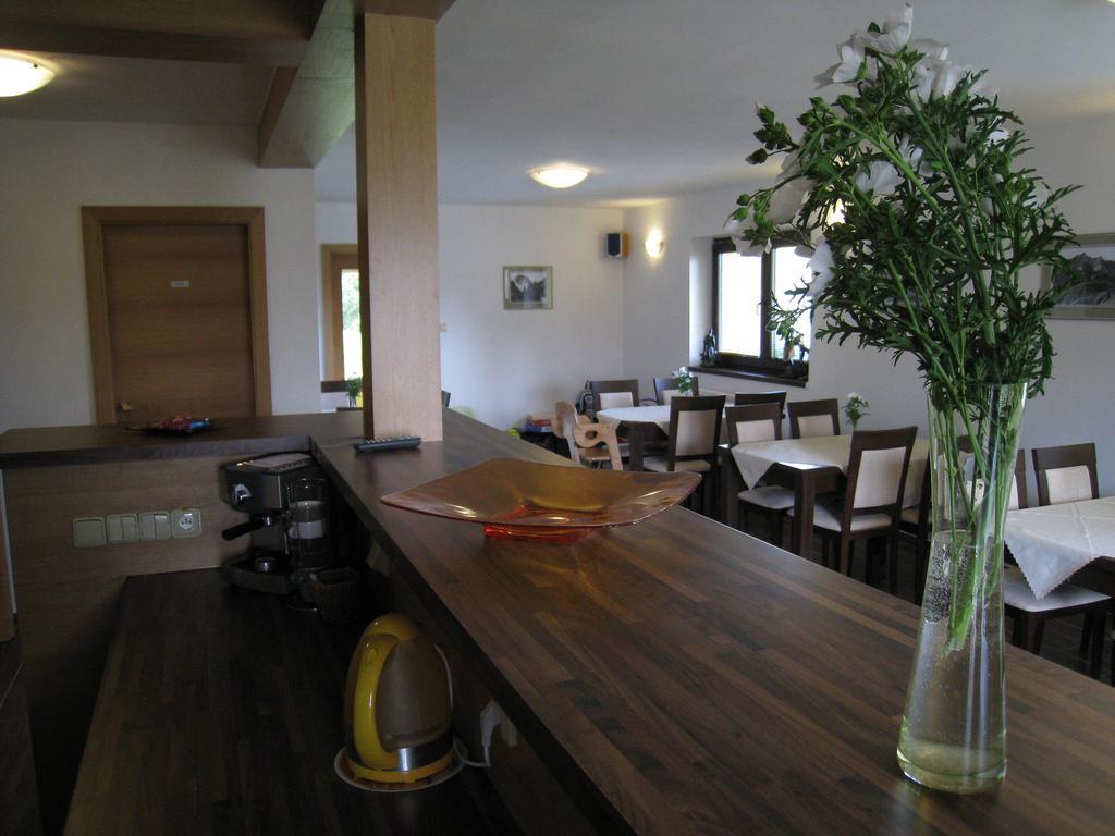 Villa Gold Нова-Лесна Экстерьер фото