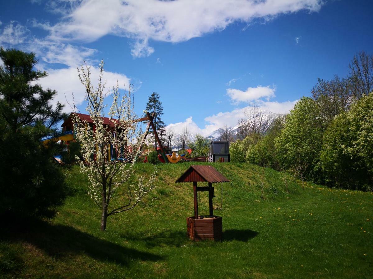 Villa Gold Нова-Лесна Экстерьер фото