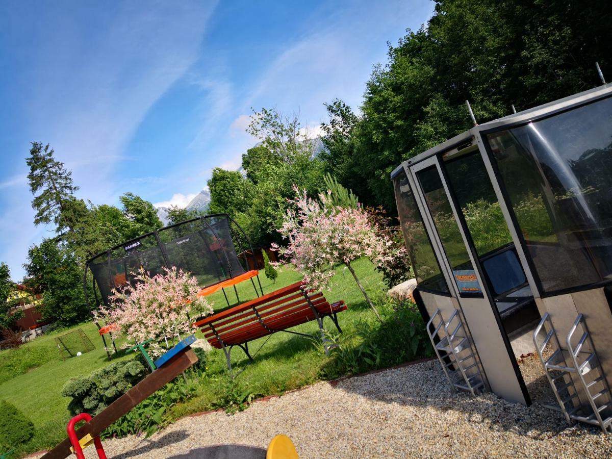 Villa Gold Нова-Лесна Экстерьер фото