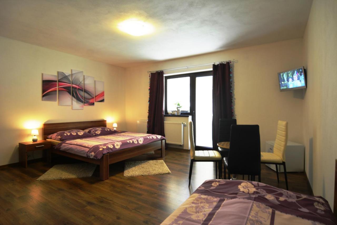 Villa Gold Нова-Лесна Номер фото
